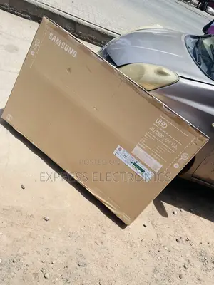 Brand__new Samsung Uhd Smart Glossy Screen 55”Cu7000