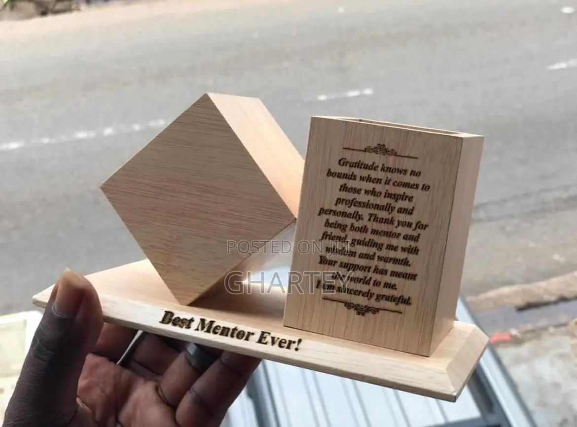 Customized Wooden Table Clock