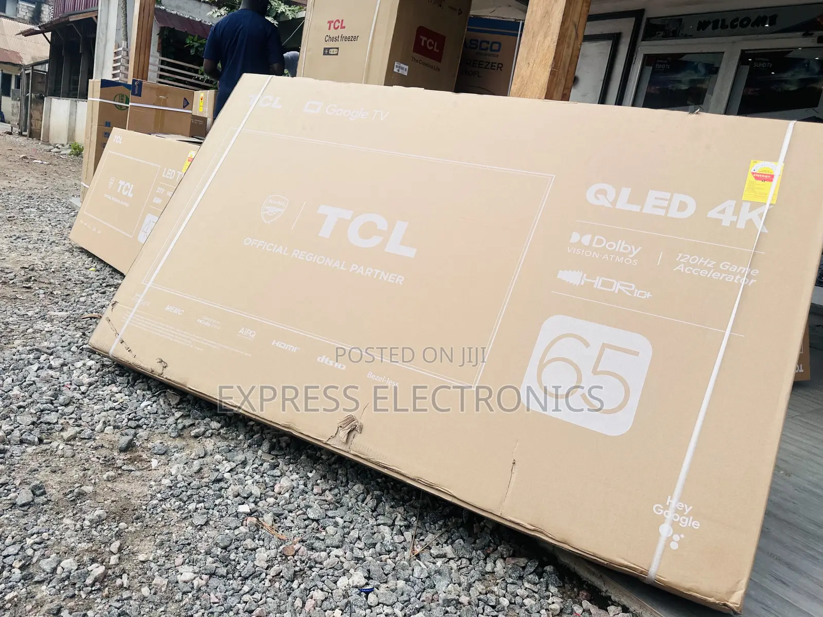 Slim Smart QLED Smart 65C645 Tv.