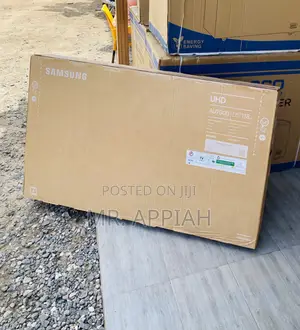 Authentic Samsung 55au7000 55” Electric Uhd Crystal Tv.