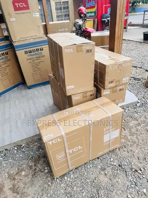 2.5hp Split Inverter White TCL AC.