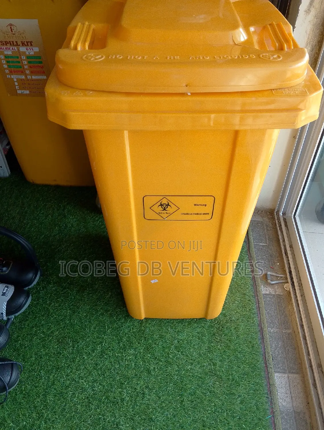 Empiral Wheeled Bin Chemical Spill Kit, 240 Litres/Spill Kit