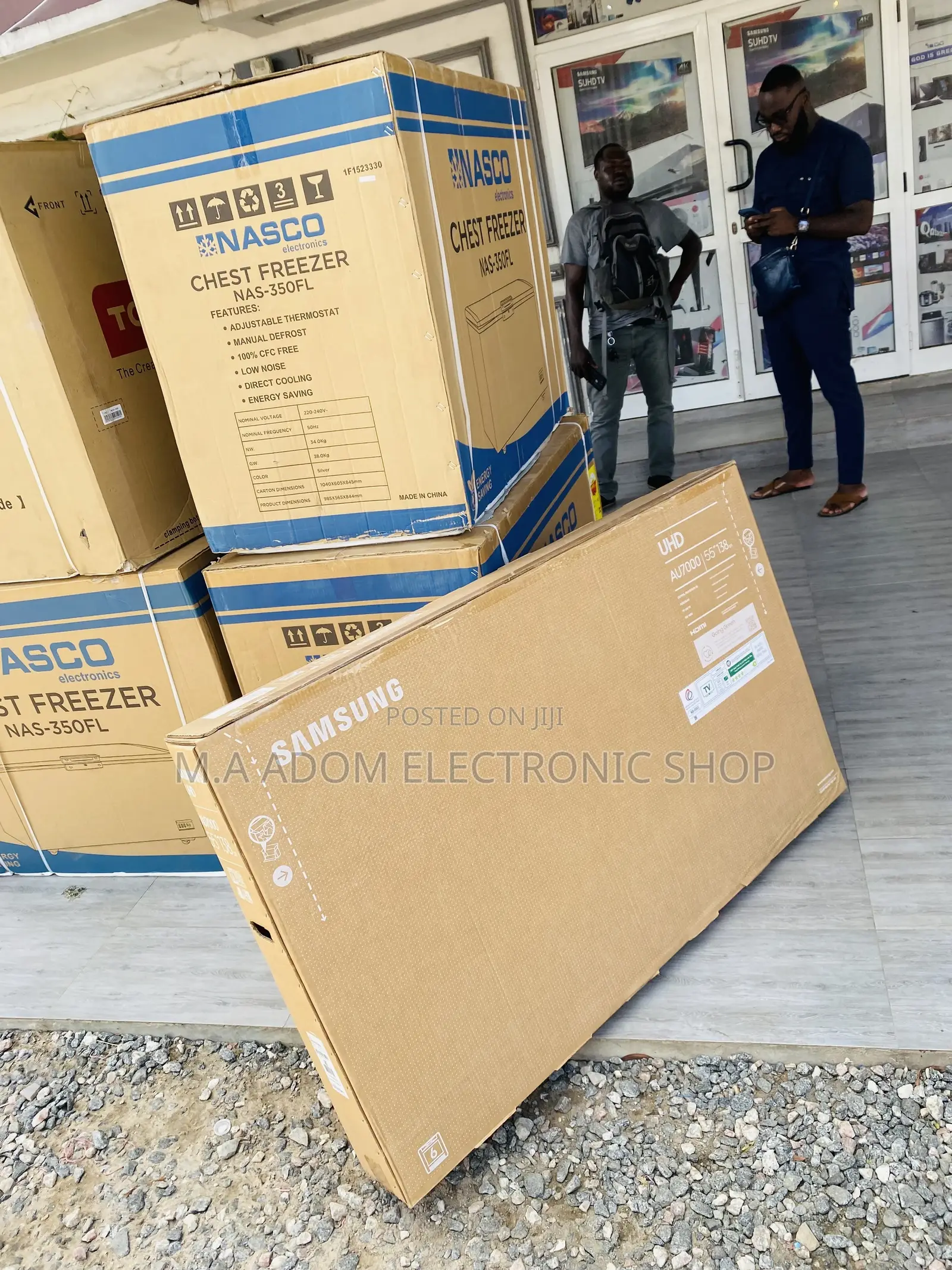 Elegant Black Samsung 55au7000 55 Inch Uhd Crystal Tv.