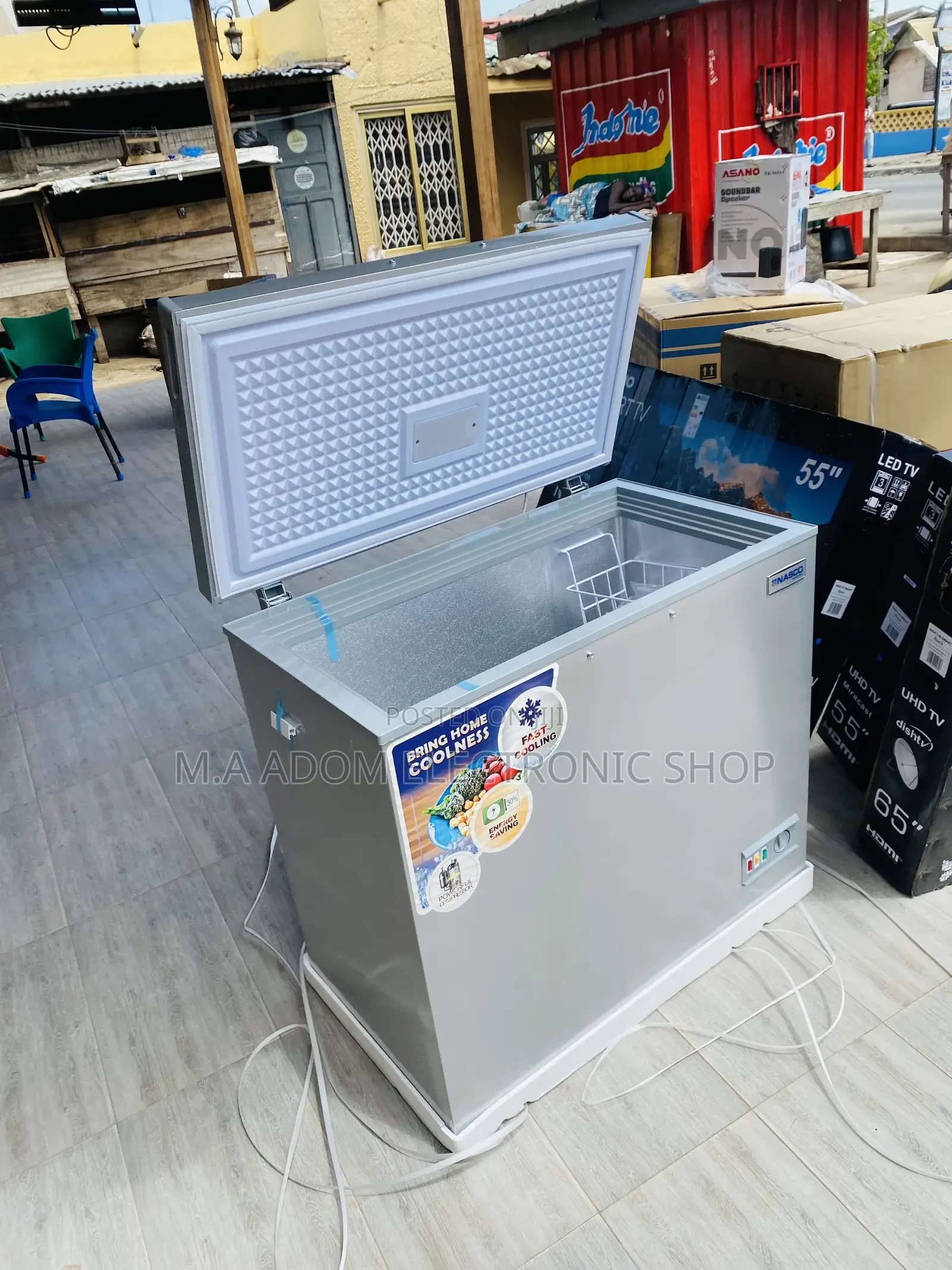 Elegant Gray Nasco Nas-250 1 Door Electric Chest Freezer.