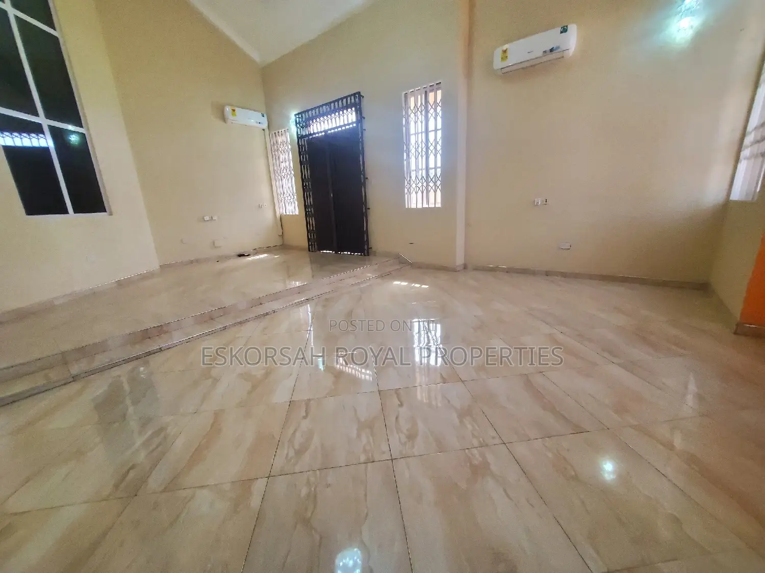 5bdrm House in East Legon Hills, School Junction for rent