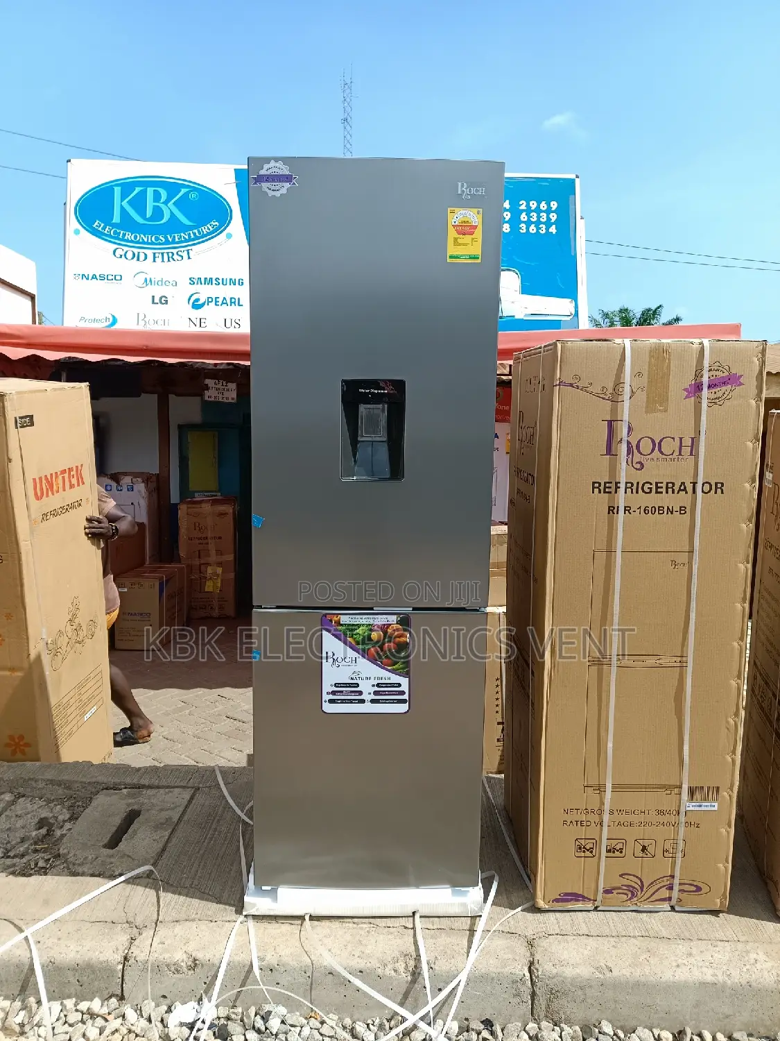 Roch 310liter Double Door Refrigerators Water Dispenser