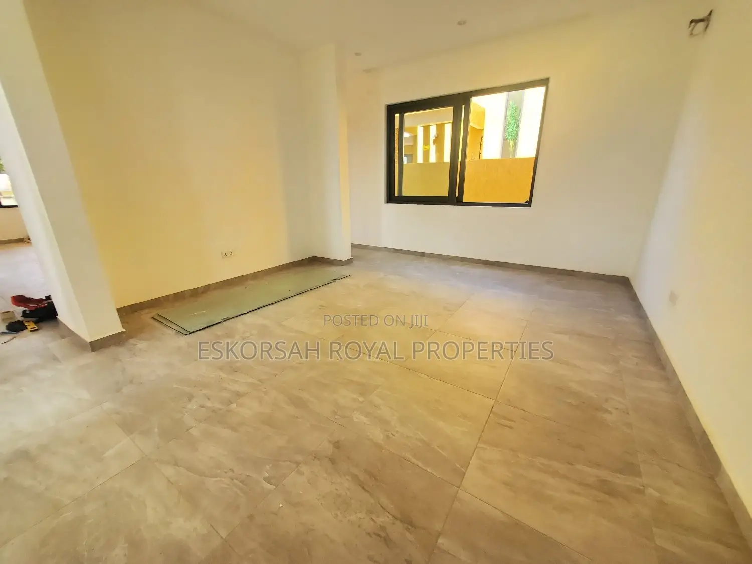 4bdrm House in East Legon Hills, School Junction for rent