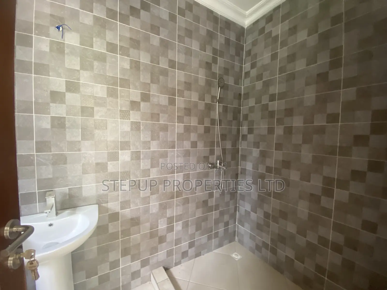 4bdrm House in Aburi, Akuapim South for sale