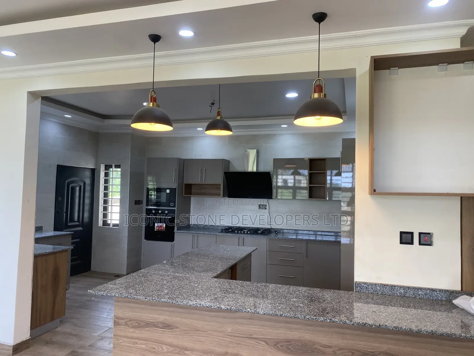 4bdrm House in Aburi, Akuapim South for sale