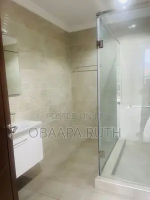 5bdrm Duplex in East Legon for rent