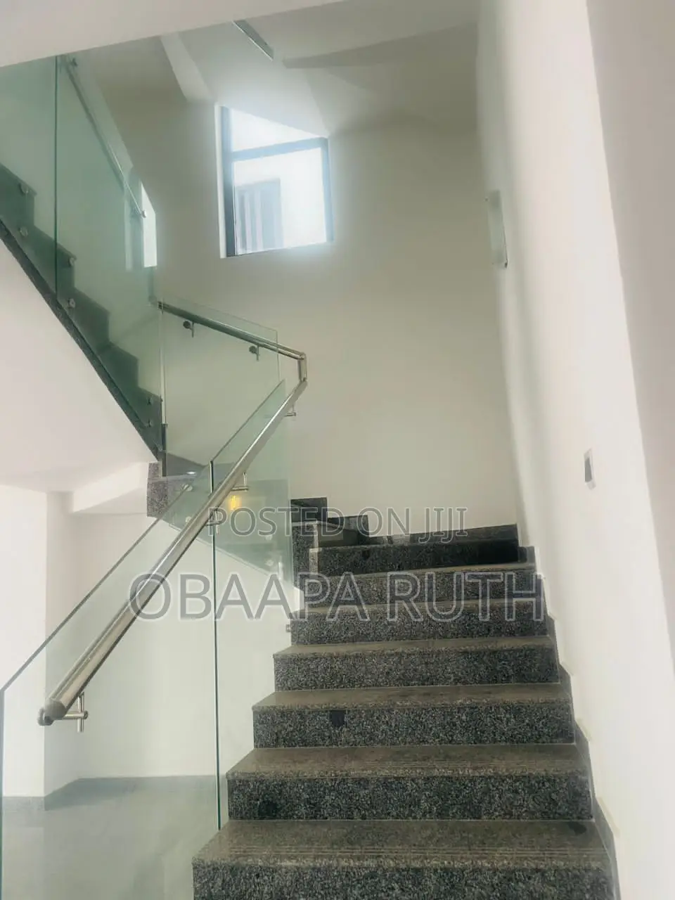 5bdrm Duplex in East Legon for rent