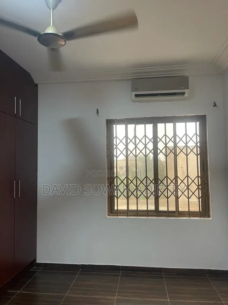 2bdrm Apartment in Tseaddo, Labadi for rent