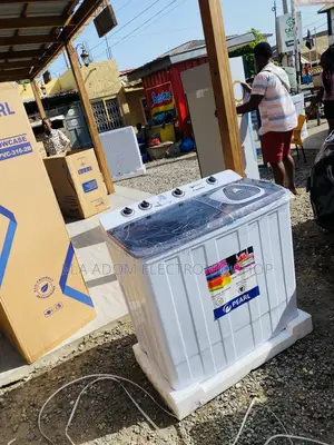 Semi-Automatic Pearl 15kg Top Load Washing Machine.
