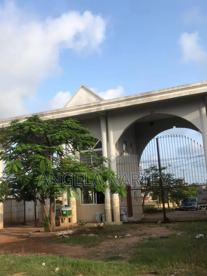 Land for Sale at Sakumono Estates