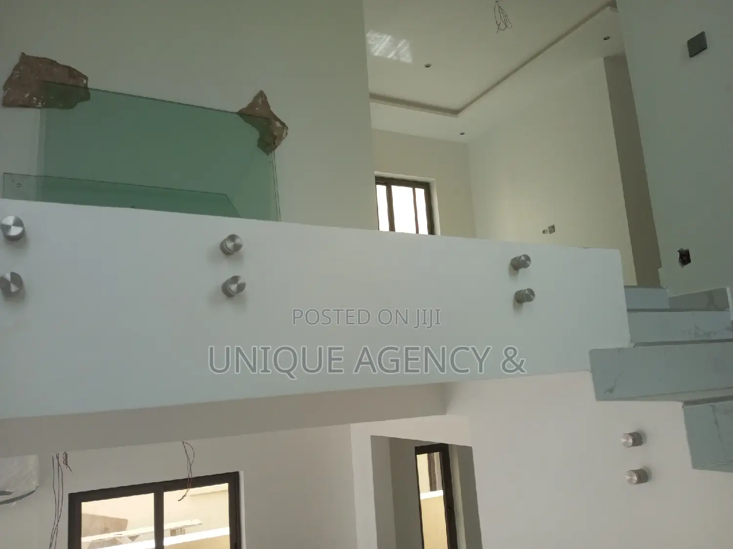 4bdrm Duplex in East Legon for sale