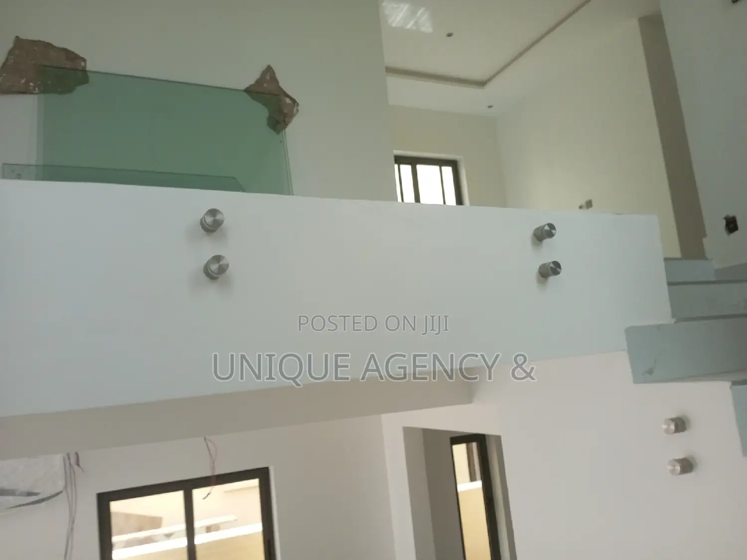 4bdrm Duplex in East Legon for sale