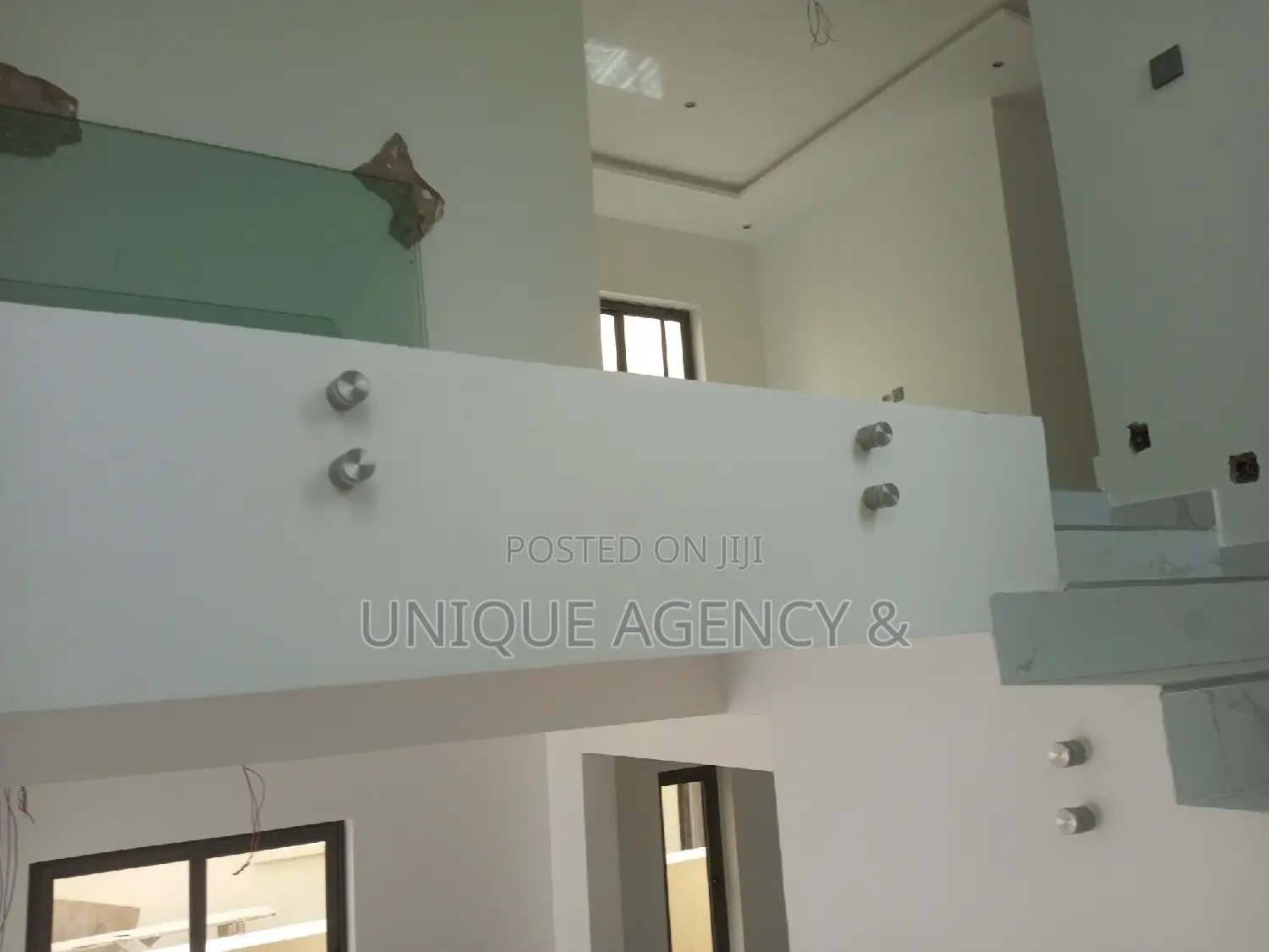 4bdrm Duplex in East Legon for sale