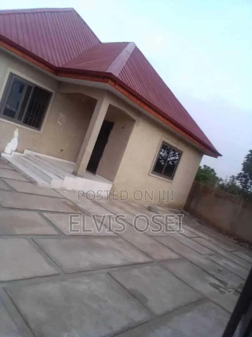 3bdrm House in Sapeiman Opah, Accra Metropolitan for sale