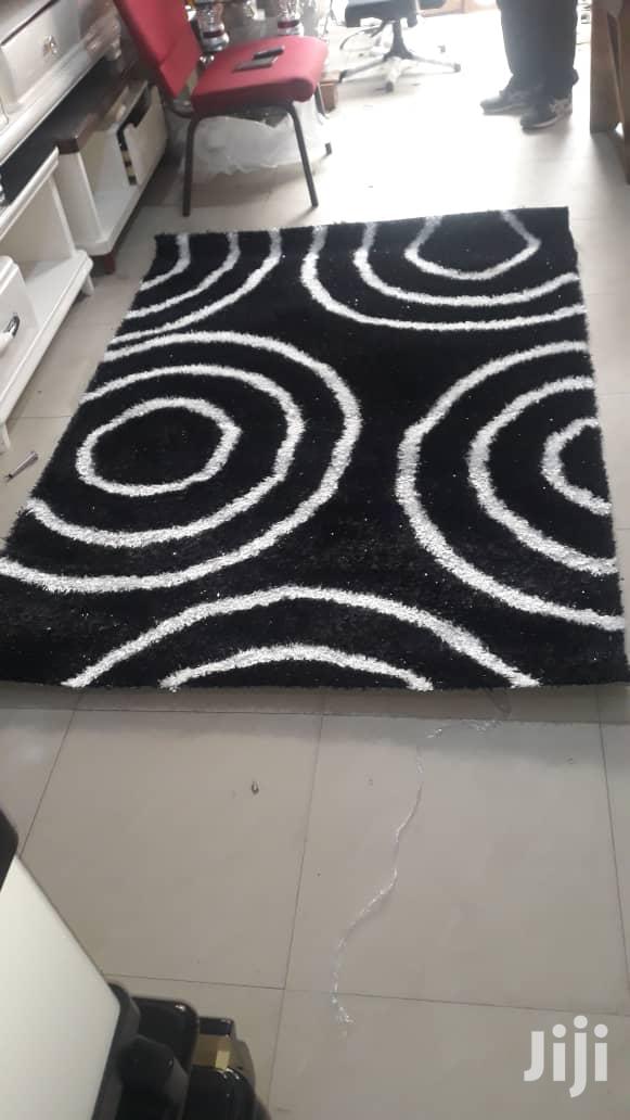Center Carpets