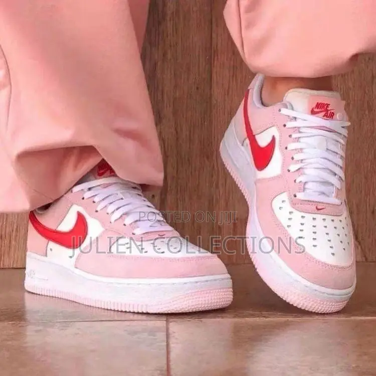 Nike Air Force Valentine