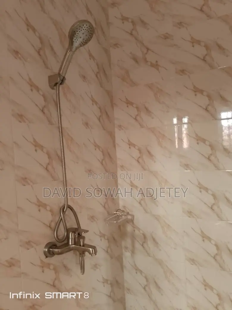 2bdrm Apartment in Bushroad, Teshie for rent