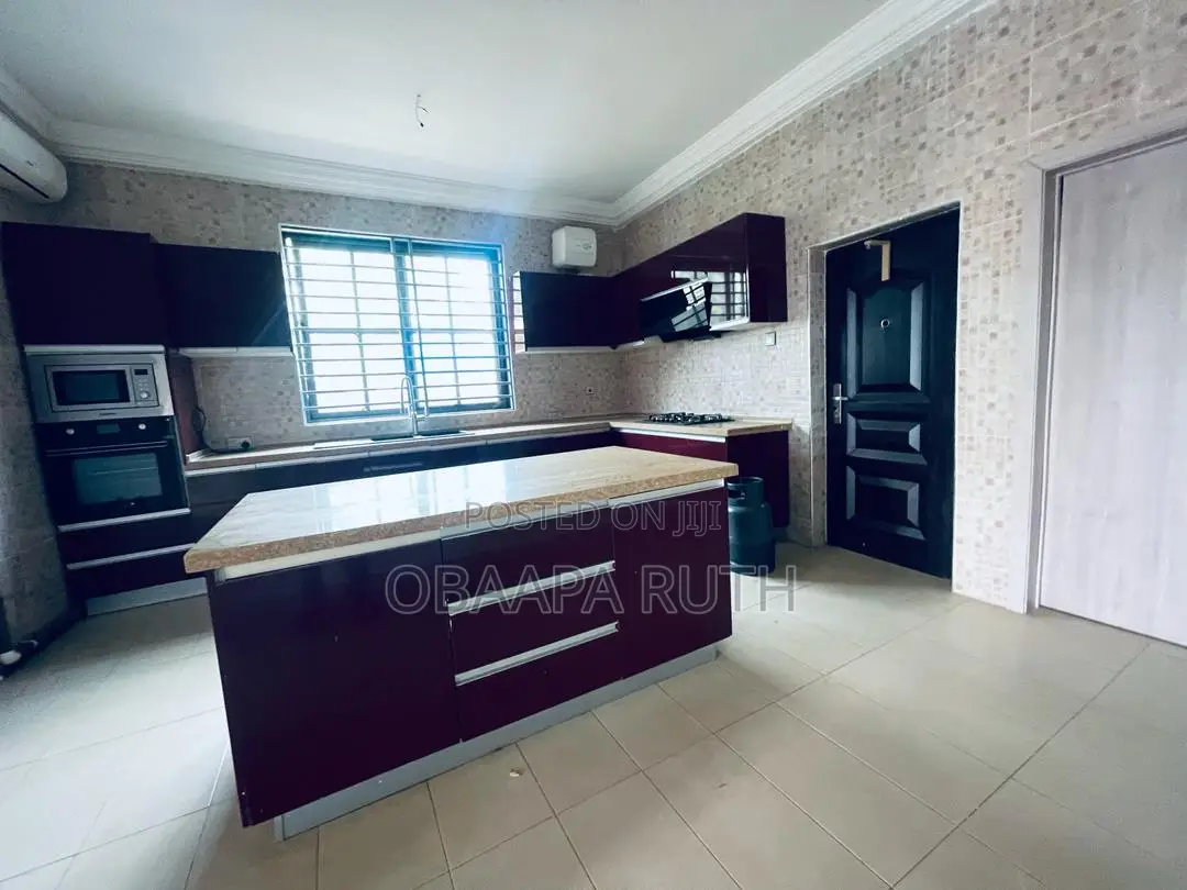 4bdrm House in Lakeside Estate for rent