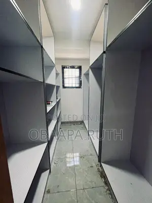 3bdrm House in Lakeside for sale