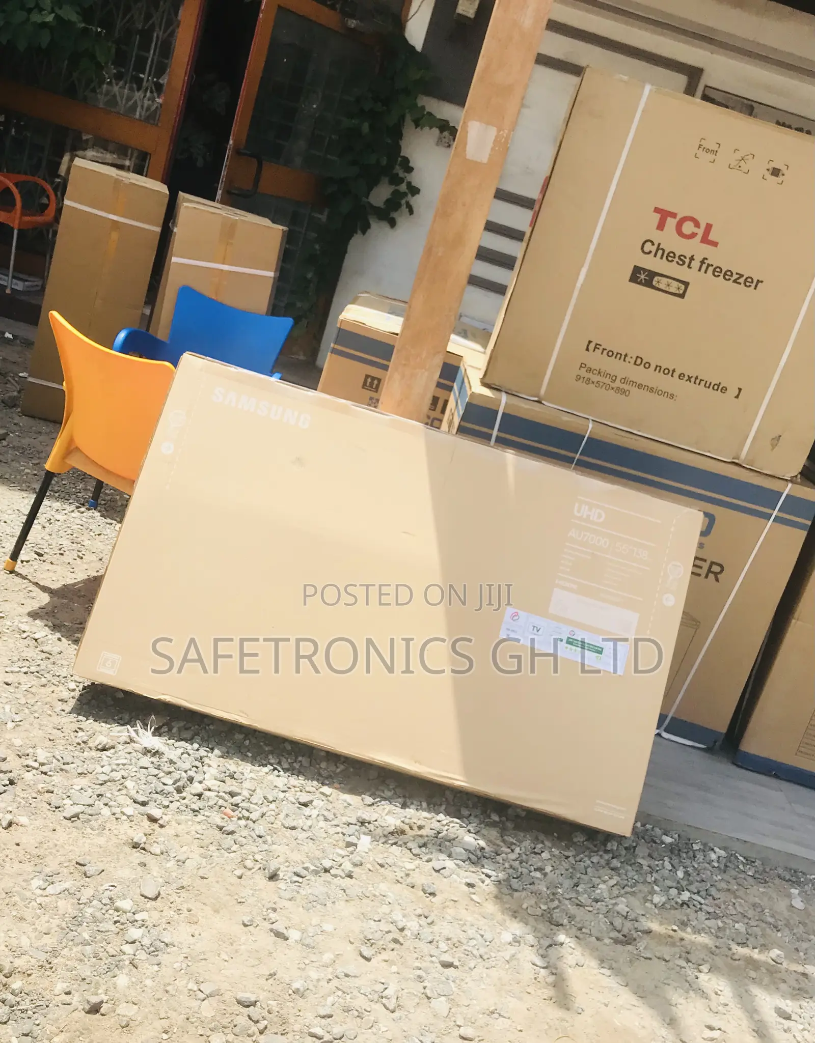 Glossy Black Electric Samsung 55 Inches Au70 Led Tv