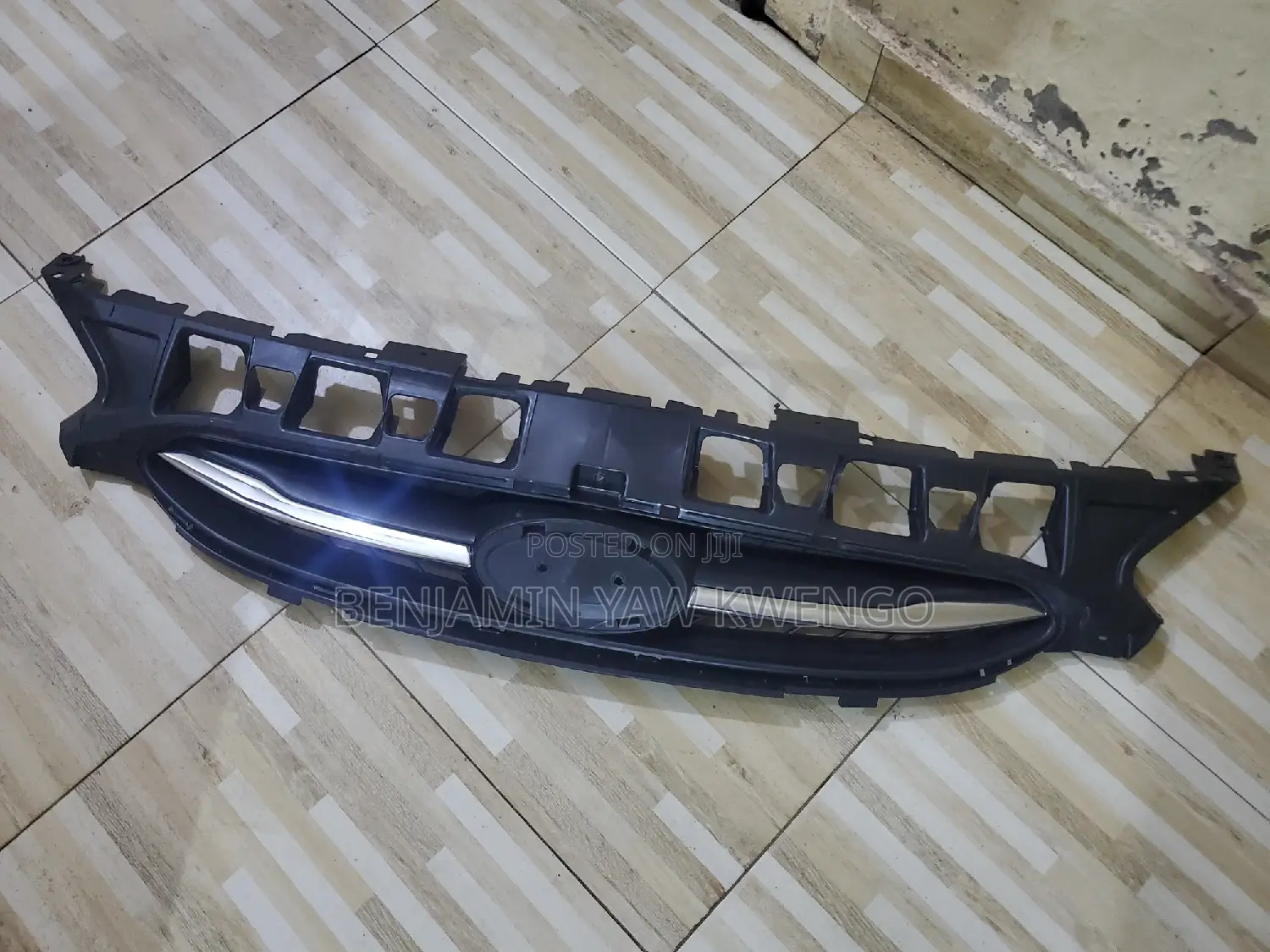 Hyundai Accent 2009 Front Grille