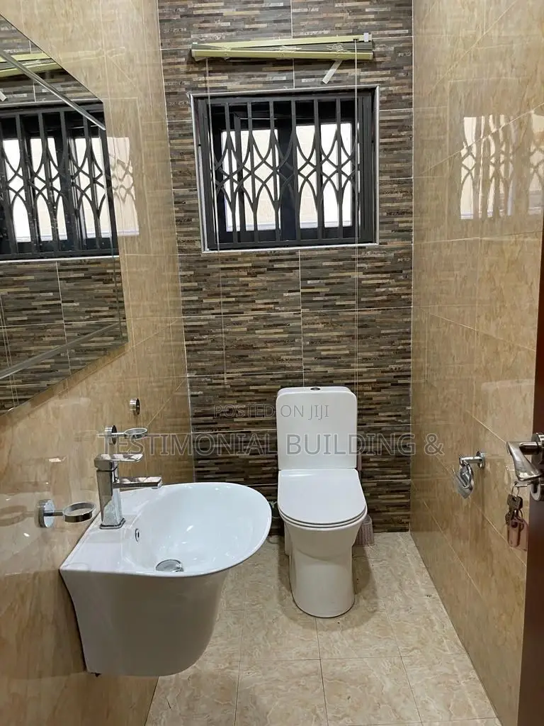 5bdrm House in Testimonial Building, East Legon for sale