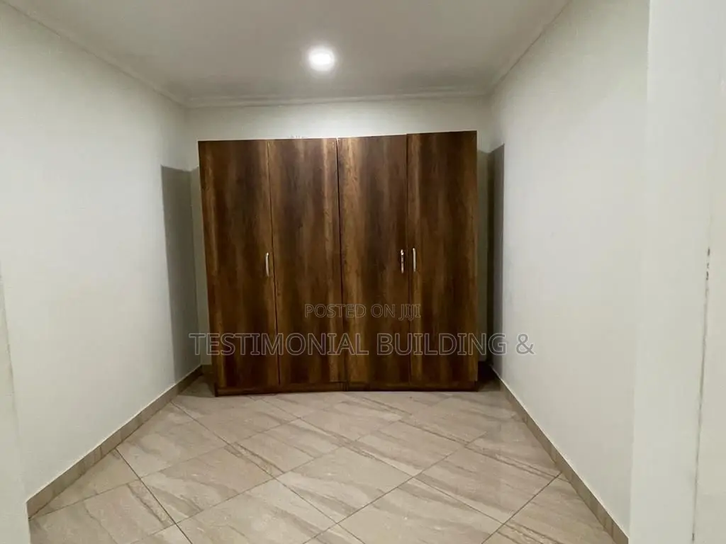 5bdrm House in Testimonial Building, East Legon for sale