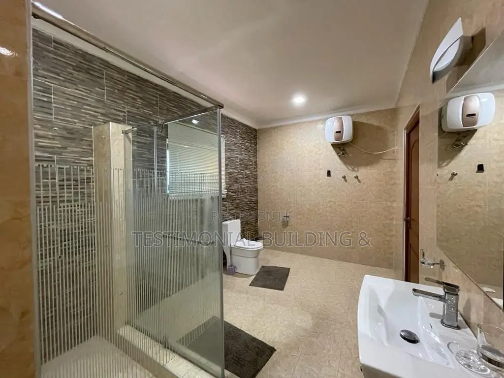 5bdrm House in Testimonial Building, East Legon for sale