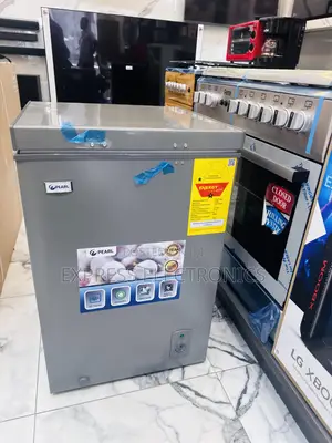 Lock and Key  Chest 100L Freezer Pearl Grey.