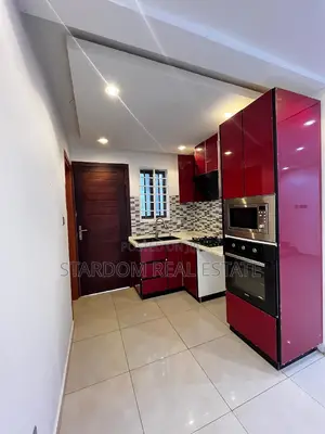 3bdrm Duplex in Adjiriganor for rent