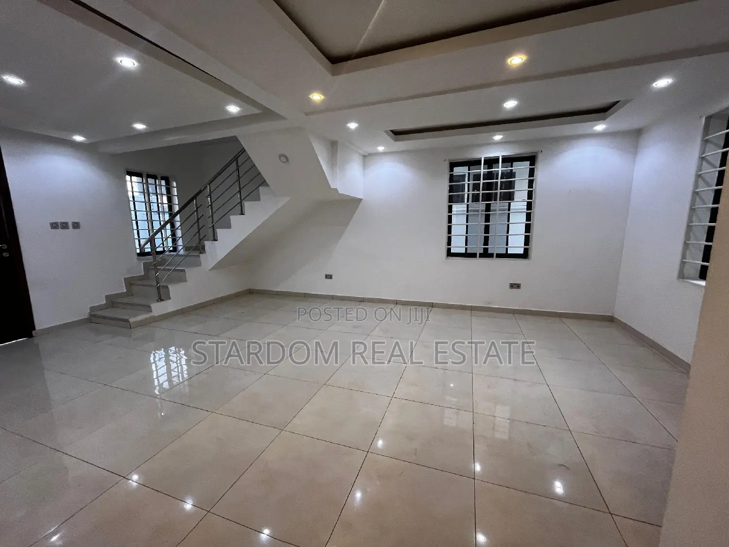 3bdrm Duplex in Adjiriganor for rent