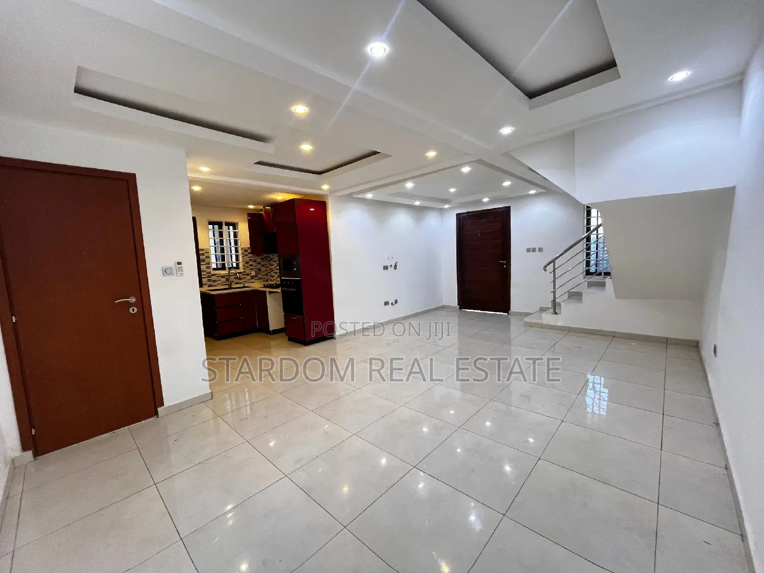 3bdrm Duplex in Adjiriganor for rent