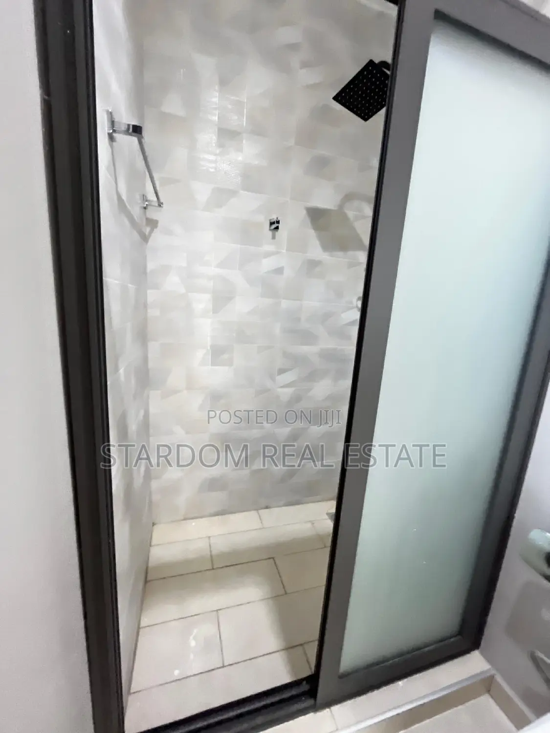 3bdrm Duplex in Adjiriganor for rent