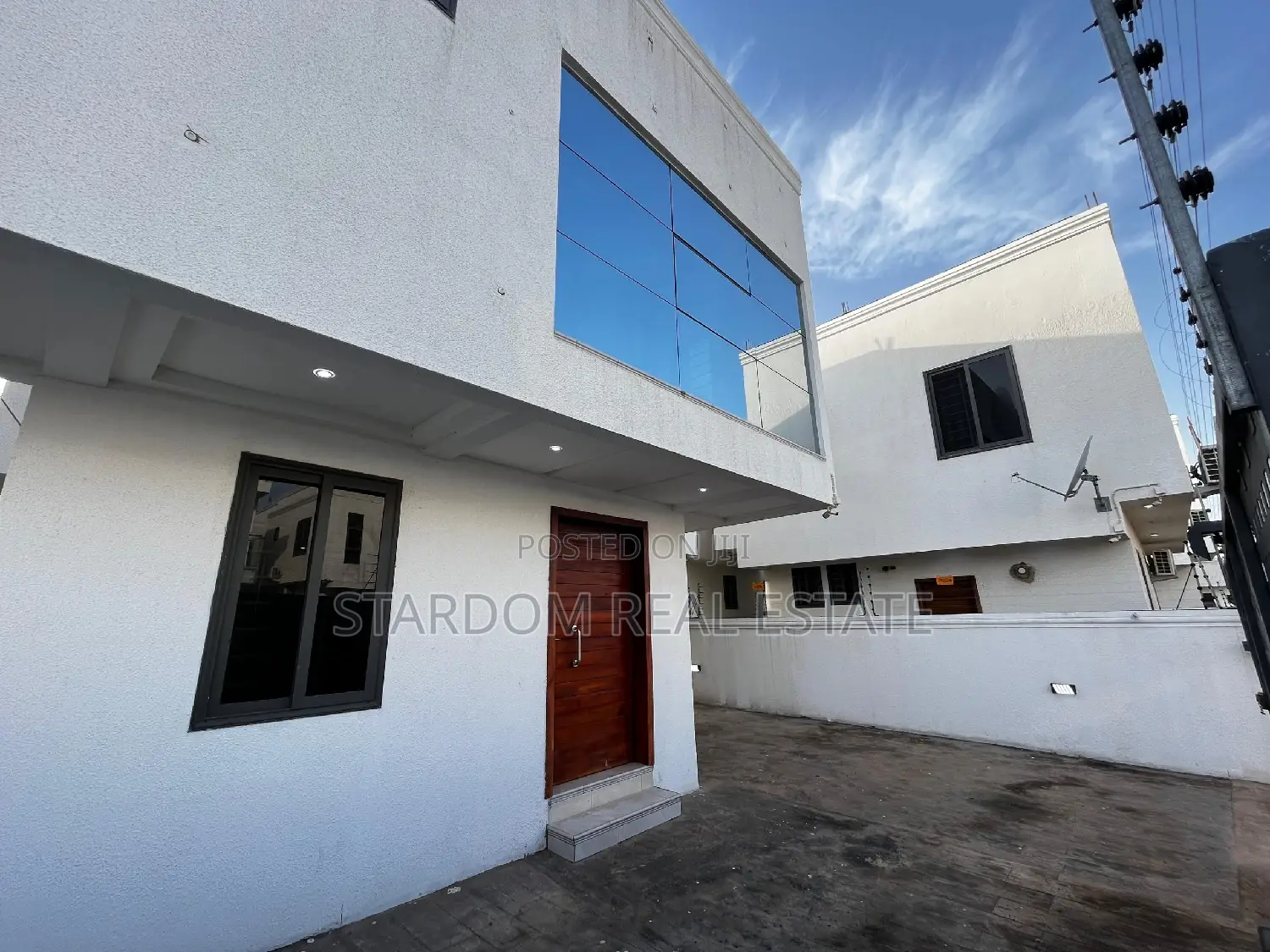 3bdrm Duplex in Adjiriganor for rent