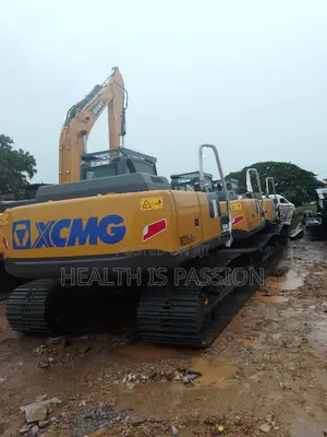 Brand New XCMG215 Water Truck, for Cash Sale Only.