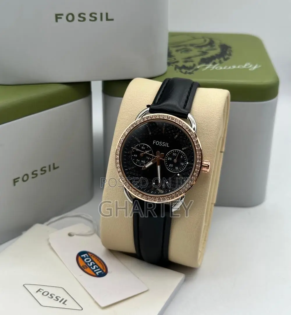 Ladies Analog Chronograph Leather Strap Watch
