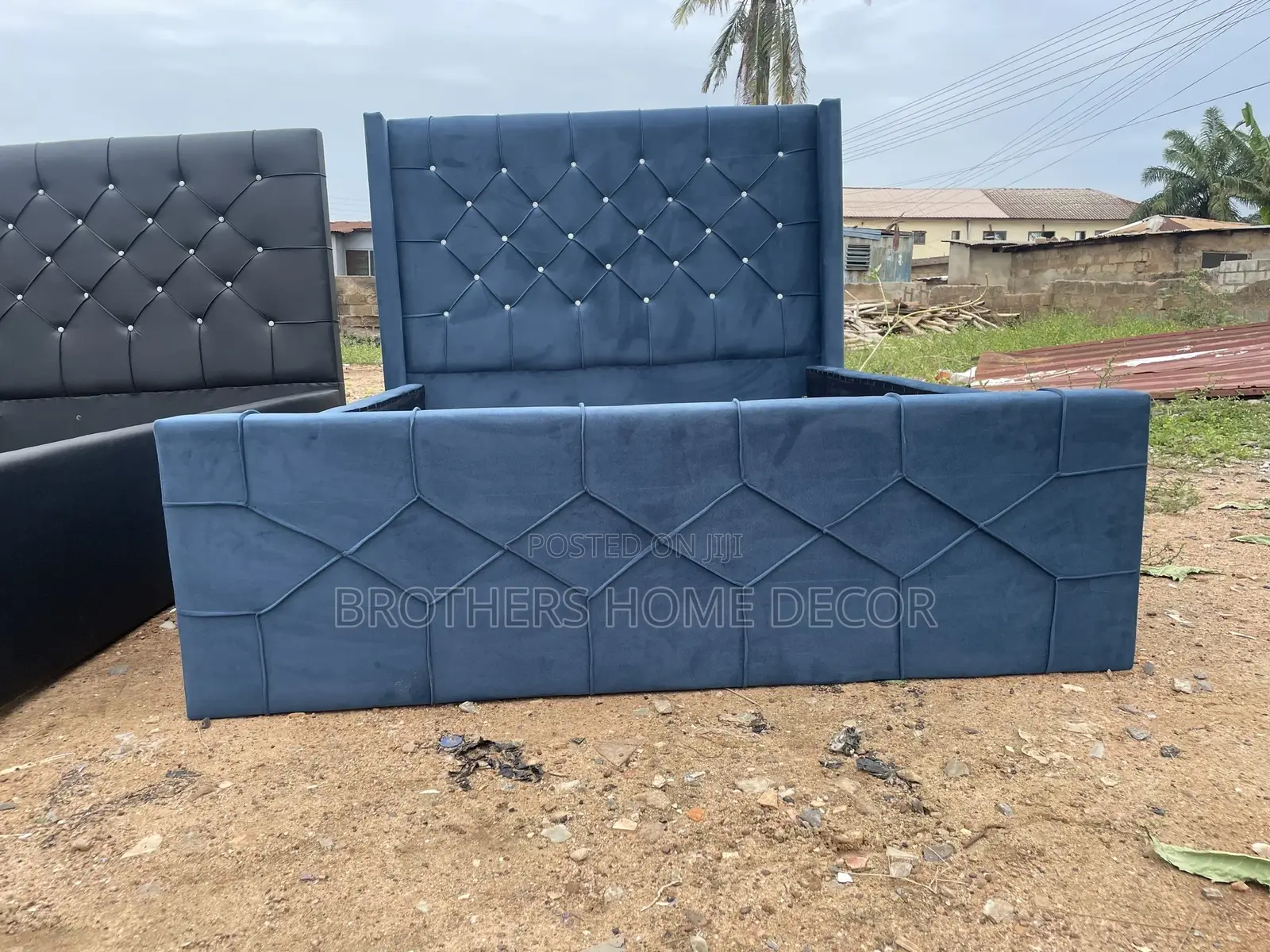 Stylish Blue Double 54x74 Bedframe