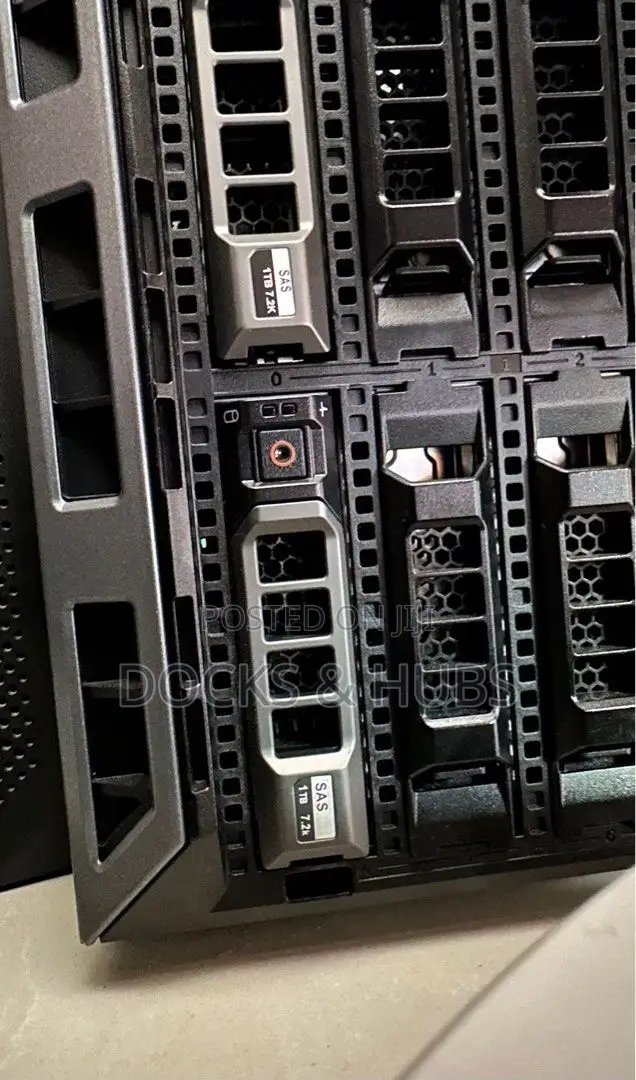 Server Dell PowerEdge T330 64GB Intel Xeon HDD+SSD 4T