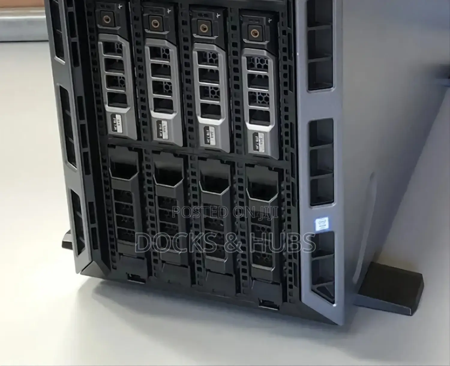 Server Dell PowerEdge T330 64GB Intel Xeon HDD+SSD 4T