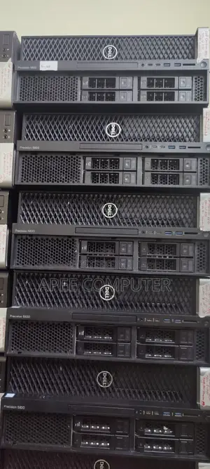 Desktop Computer Dell Precision 5820 32GB Intel Xeon HDD+SSD 1.5T