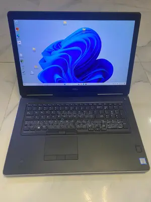 Laptop Dell Precision 7710 16GB Intel Xeon HDD+SSD 256GB