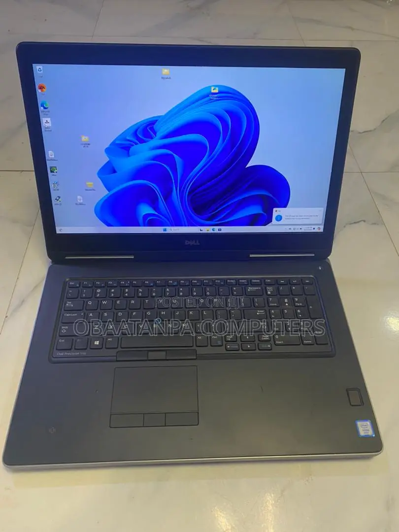 Laptop Dell Precision 7710 16GB Intel Xeon HDD+SSD 256GB