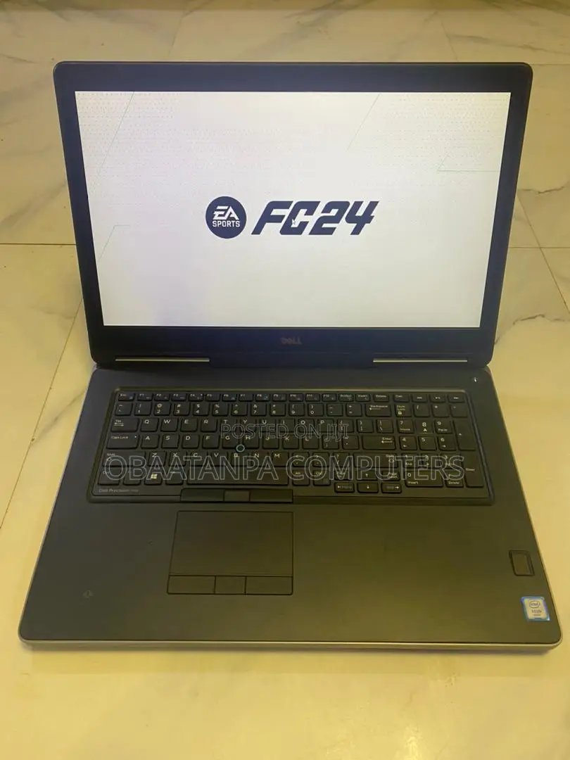 Laptop Dell Precision 7710 16GB Intel Xeon HDD+SSD 256GB