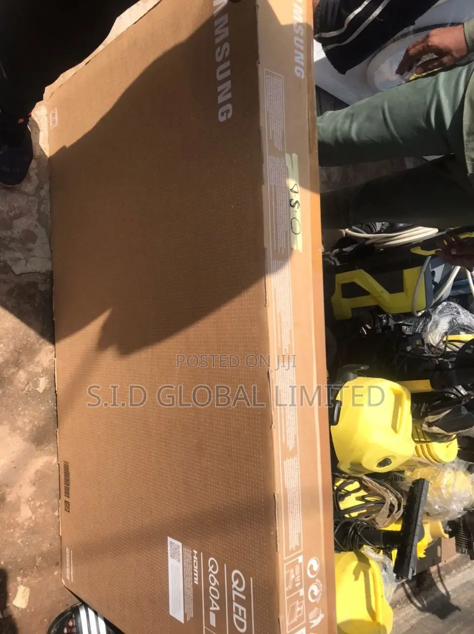 Newly Arrived Samsung Q60A 50Q60A 49.5" Ultra HD Smart TV