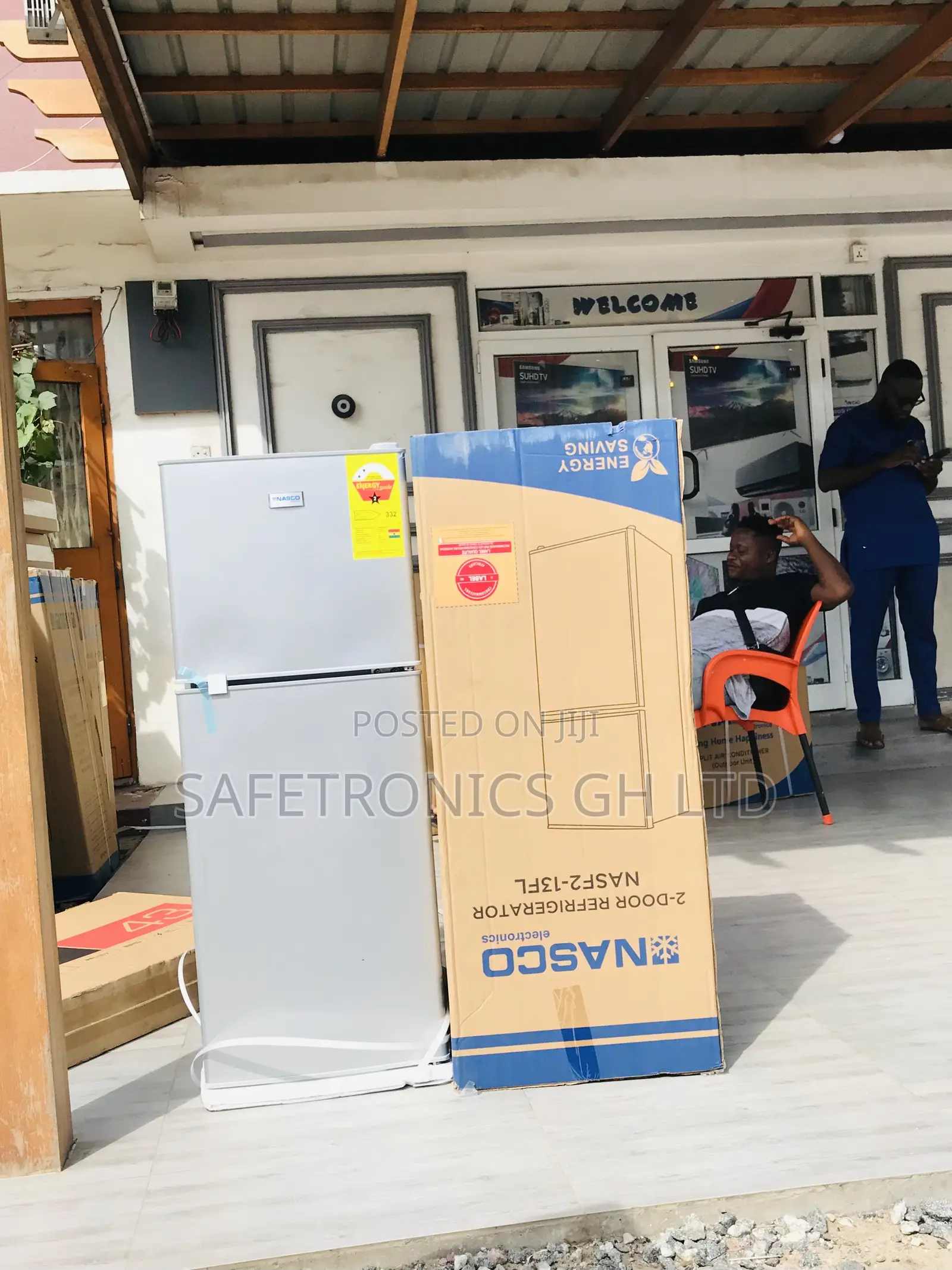 Boxed Nasf2-13fl Doubledoor Topfreezer Nasco Fridge