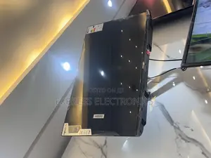 Fresh Asano 32”FHD Smart Satellite Tv.